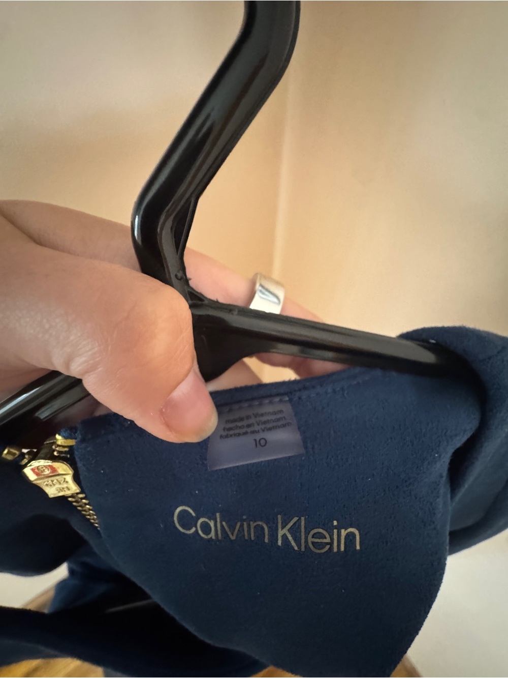 CALVIN KLEIN ROUND NECK FAUX SUEDE SLEEVLESS BLUE SHEATH DRESS - Picture 4 of 5